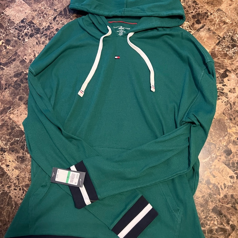 Tommy Hilfiger
CHUNKY RIB HOODIE